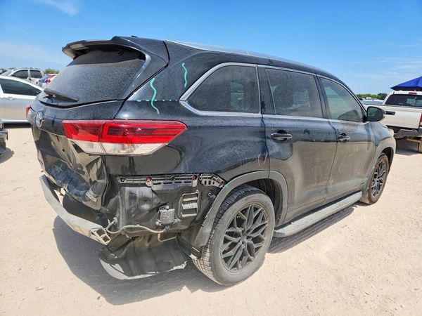 2017 TOYOTA HIGHLANDER