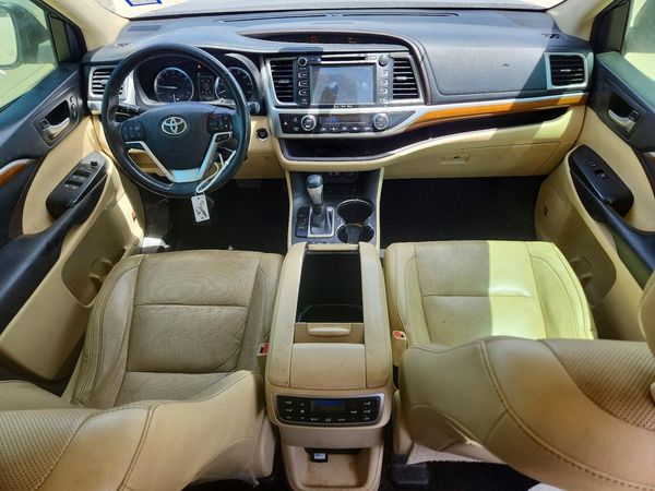 2017 TOYOTA HIGHLANDER