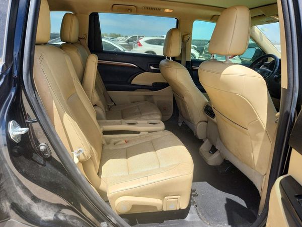 2017 TOYOTA HIGHLANDER