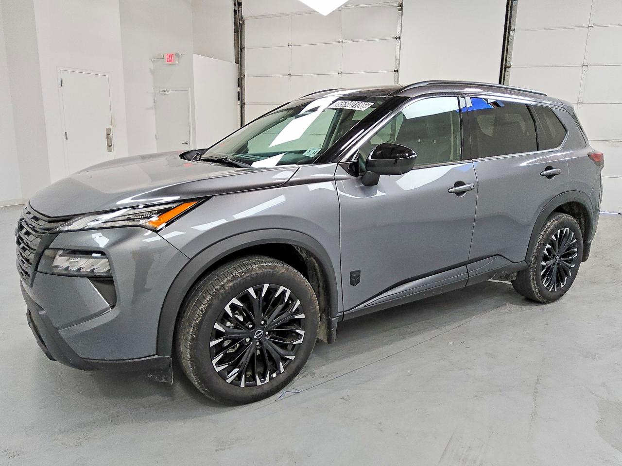 2026 NISSAN ROGUE SV — Front 3/4