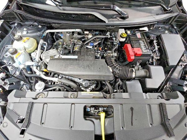 2026 NISSAN ROGUE SV — Engine bay
