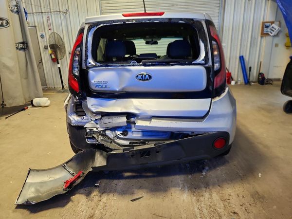 2018 KIA SOUL Base