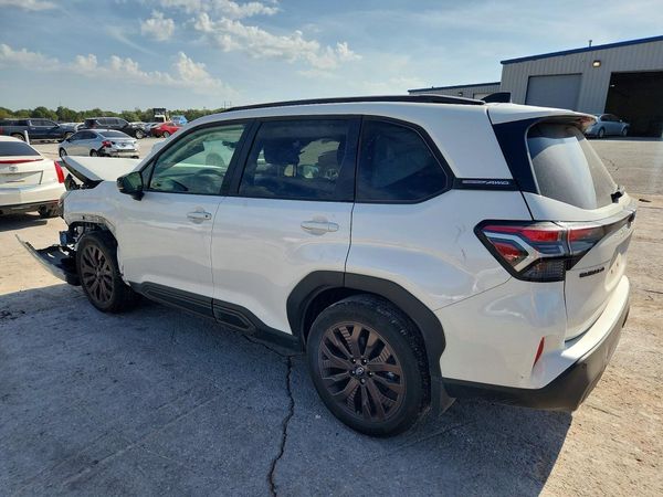 2025 SUBARU FORESTER Sport