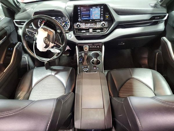 2021 TOYOTA HIGHLANDER XSE Nav & JBL