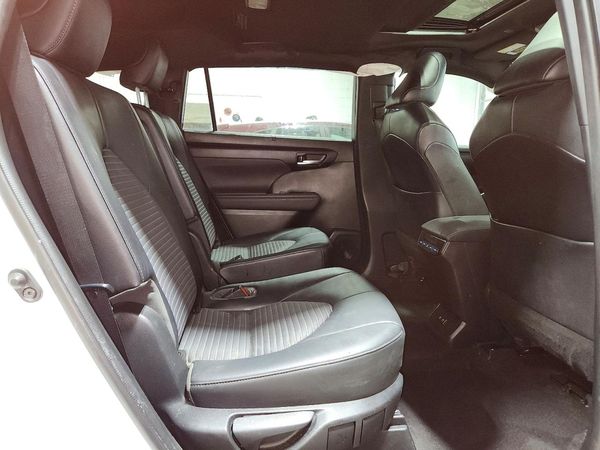 2021 TOYOTA HIGHLANDER XSE Nav & JBL