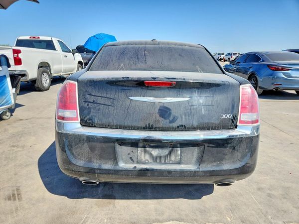 2013 CHRYSLER 300 Base/Limited