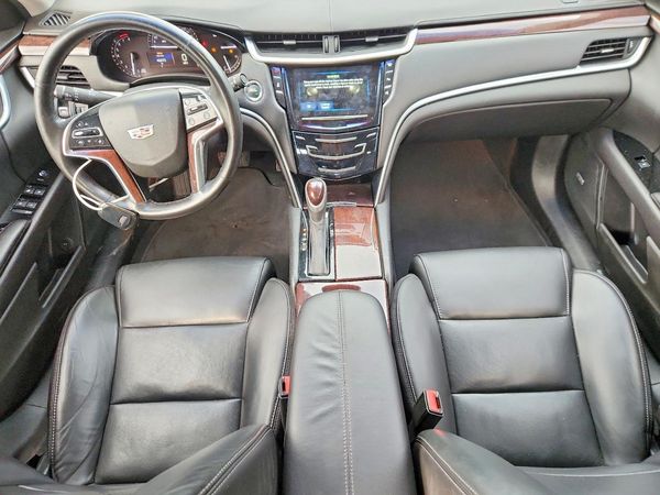 2017 CADILLAC XTS Luxury