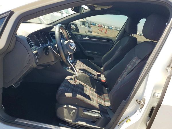 2017 VOLKSWAGEN GTI