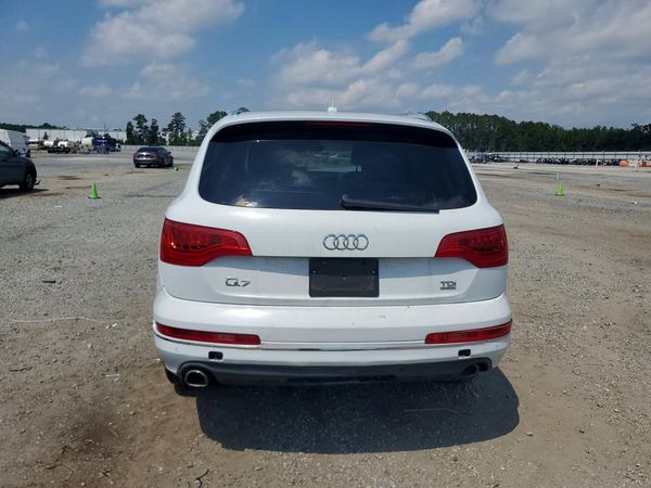 2013 AUDI Q7 Premium Plus