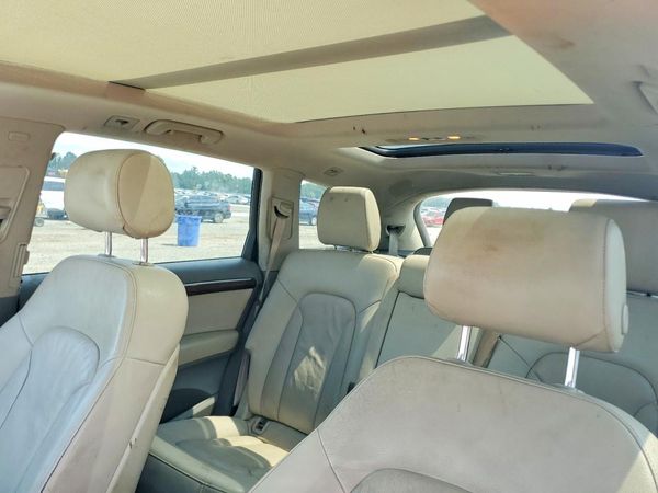 2013 AUDI Q7 Premium Plus