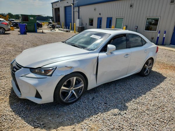 2018 LEXUS IS 300