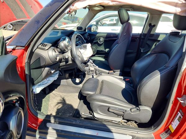 2015 MINI COOPER