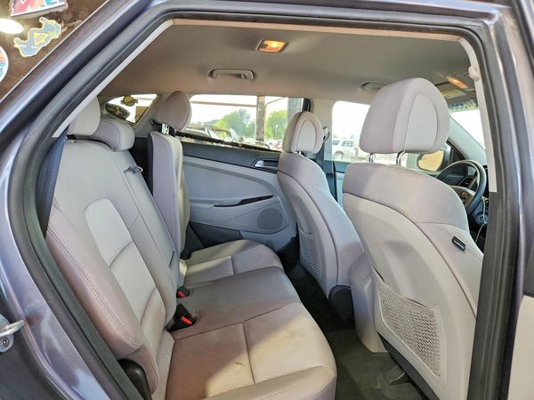 2016 HYUNDAI TUCSON