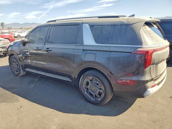 2025 KIA CARNIVAL