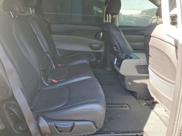2025 KIA CARNIVAL