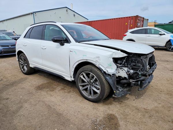 2025 AUDI Q3 S Line quattro Premium