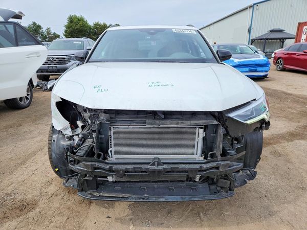 2025 AUDI Q3 S Line quattro Premium