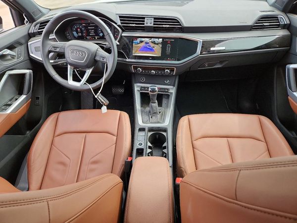 2025 AUDI Q3 S Line quattro Premium