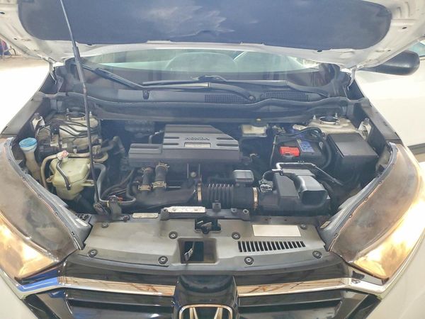 2020 HONDA CR-V LX — Engine bay