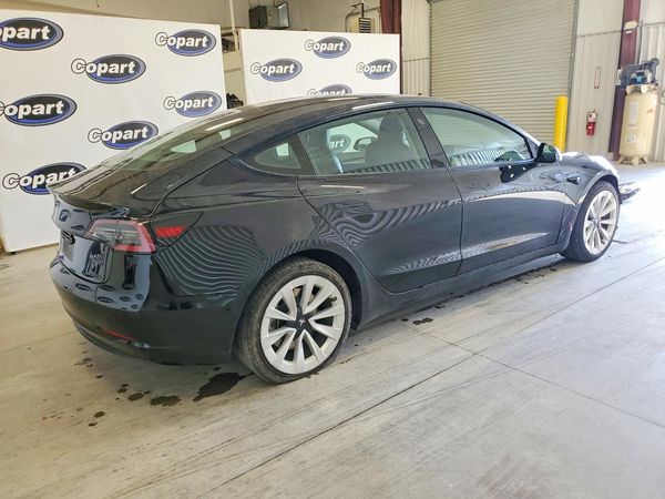 2022 TESLA MODEL 3