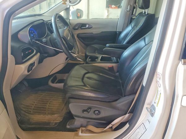 2022 CHRYSLER PACIFICA