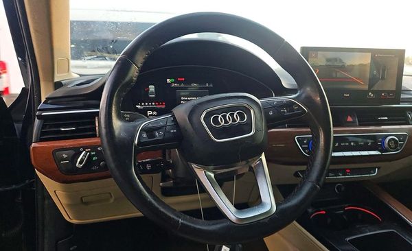 2022 AUDI A4 quattro Prestige