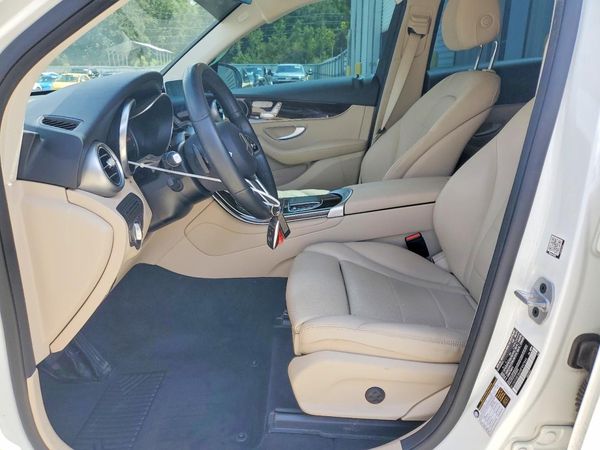 2021 MERCEDES-BENZ GLC GLC300