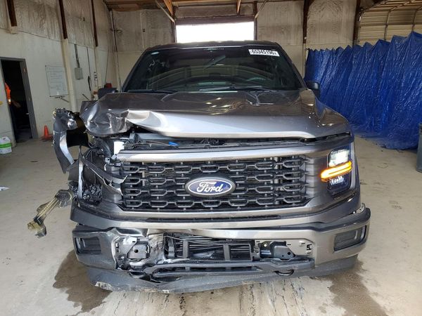 2025 FORD F150