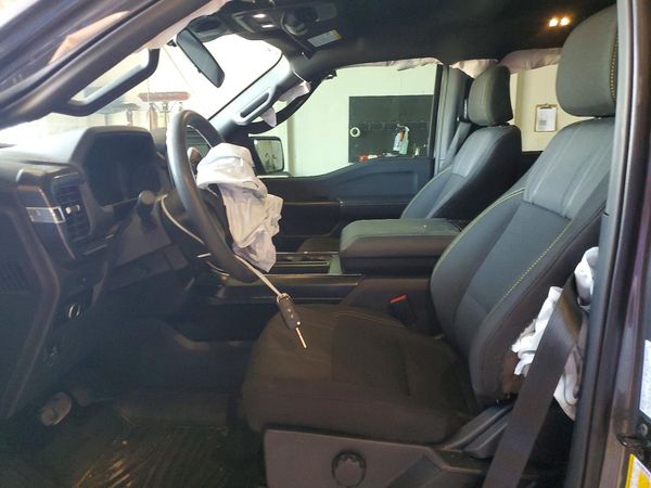 2025 FORD F150
