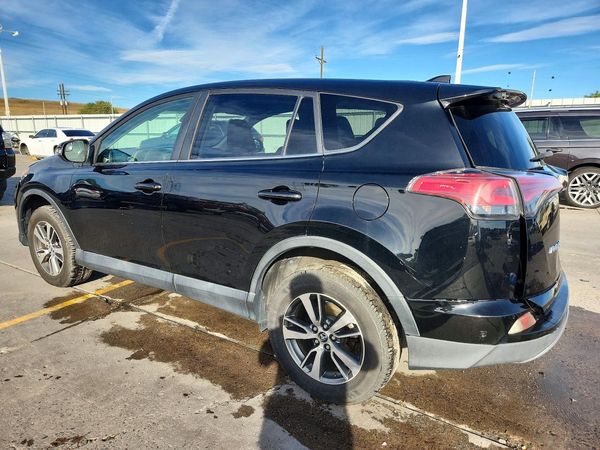 2018 TOYOTA RAV4 Adventure/XLE
