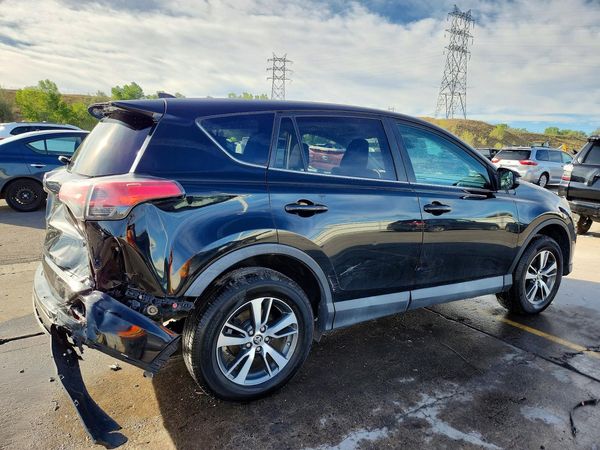 2018 TOYOTA RAV4 Adventure/XLE