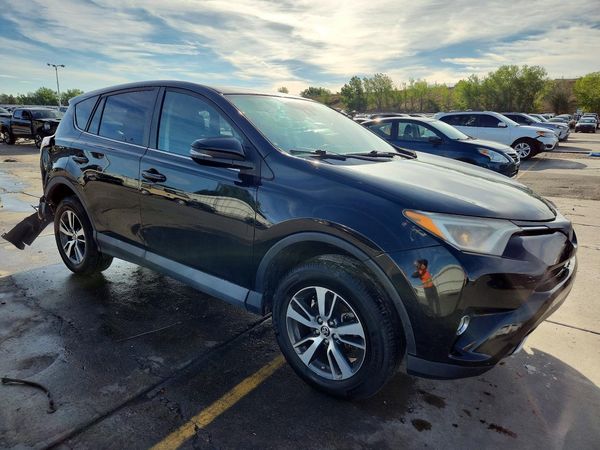 2018 TOYOTA RAV4 Adventure/XLE