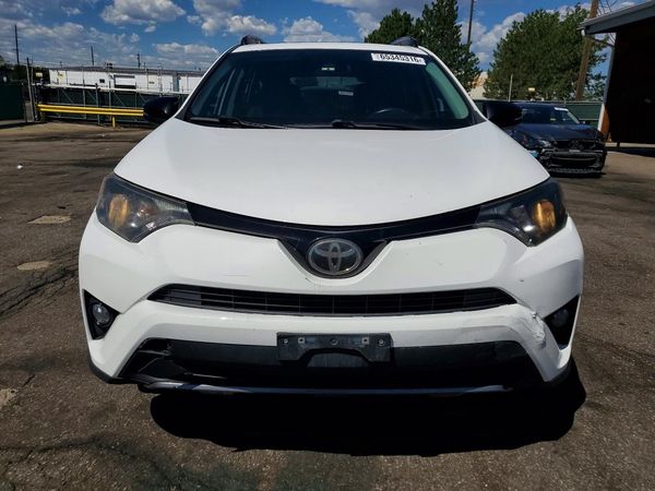 2018 TOYOTA RAV4 Adventure/XLE