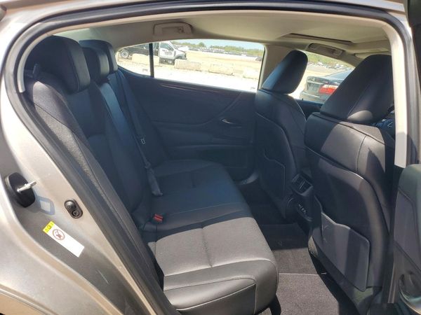 2019 LEXUS ES 350