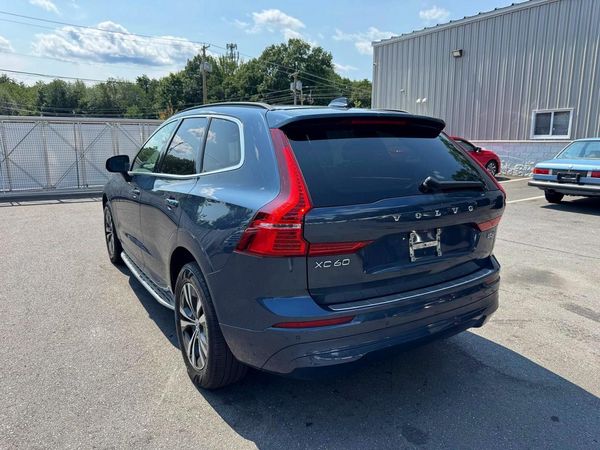 2023 VOLVO XC60