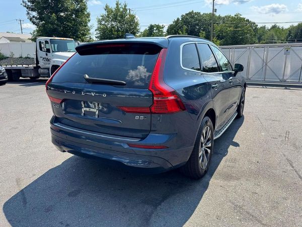 2023 VOLVO XC60
