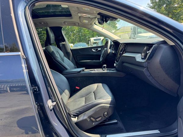 2023 VOLVO XC60