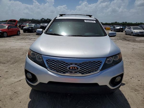 2013 KIA SORENTO Base / LX