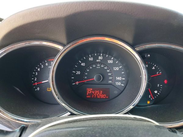 2013 KIA SORENTO Base / LX
