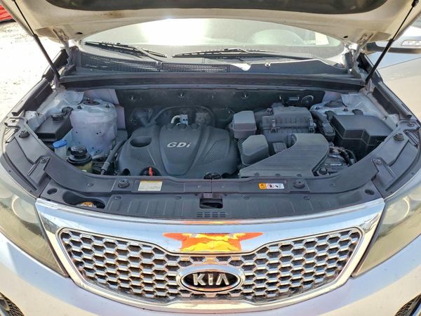 2013 KIA SORENTO Base / LX