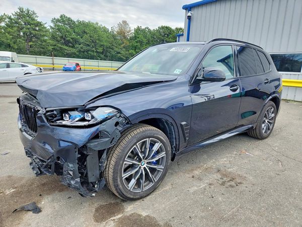 2026 BMW X5 M60i
