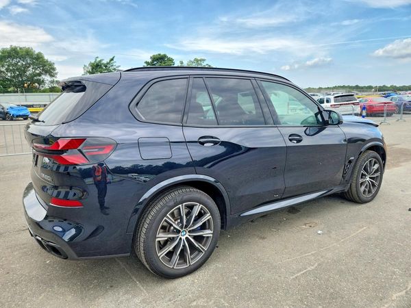 2026 BMW X5 M60i