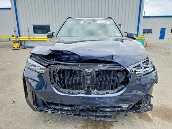 2026 BMW X5 M60i