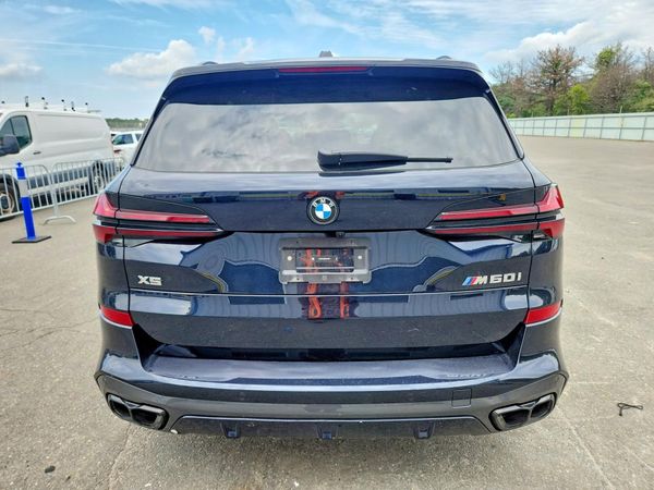 2026 BMW X5 M60i