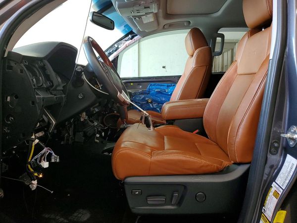 2016 TOYOTA TUNDRA Platinum/1794