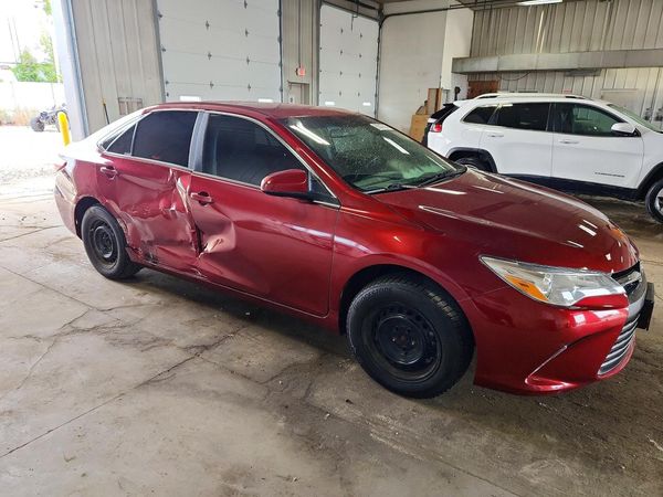 2017 TOYOTA CAMRY