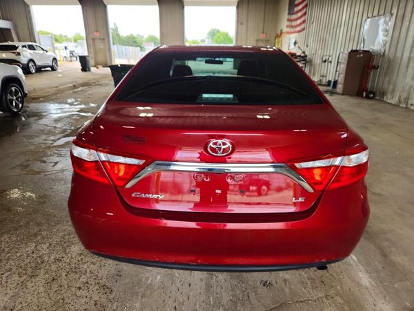 2017 TOYOTA CAMRY