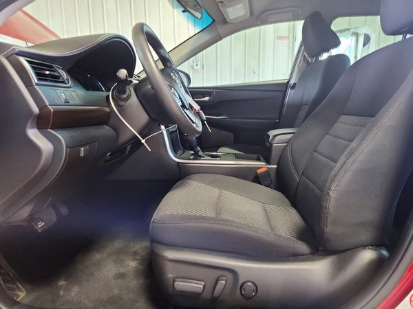 2017 TOYOTA CAMRY