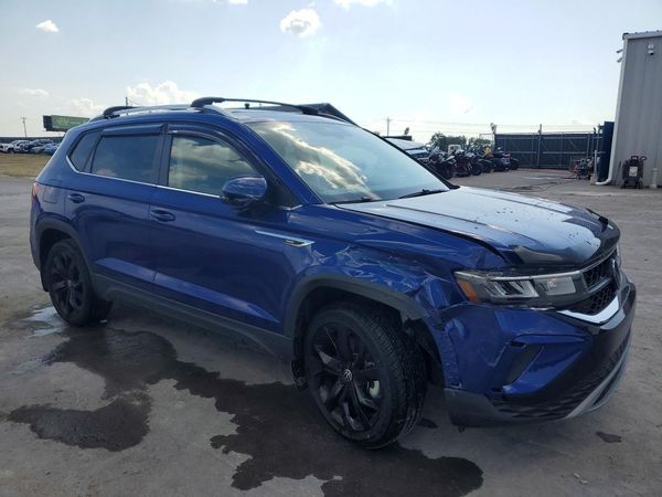 2024 VOLKSWAGEN TAOS SE