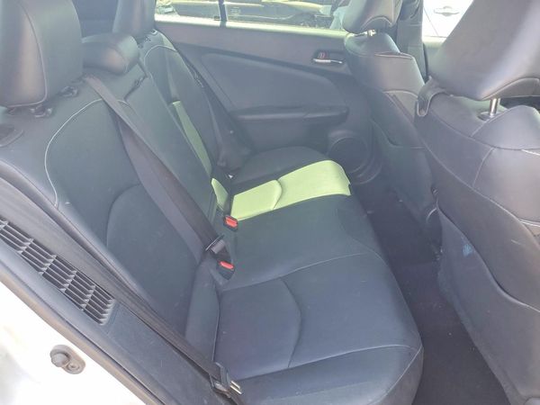 2021 TOYOTA PRIUS
